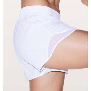 6482 Lululemon Hotty Hot Short *High-Rise Long 4" White Sz 6 *LOVED